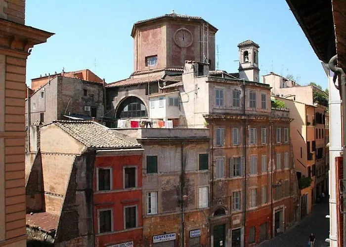 Portico D'ottavia, The Ancient Apartment *